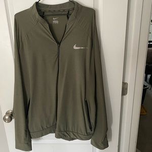 Men’s Nike Olive Lightweight Jacket XLL Jacket
